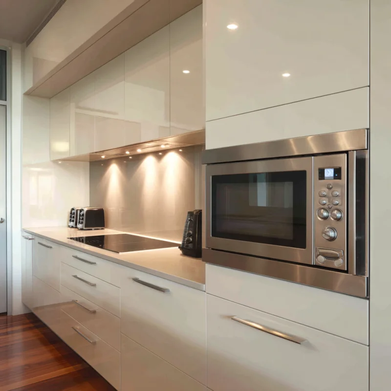 Microwave repair service
